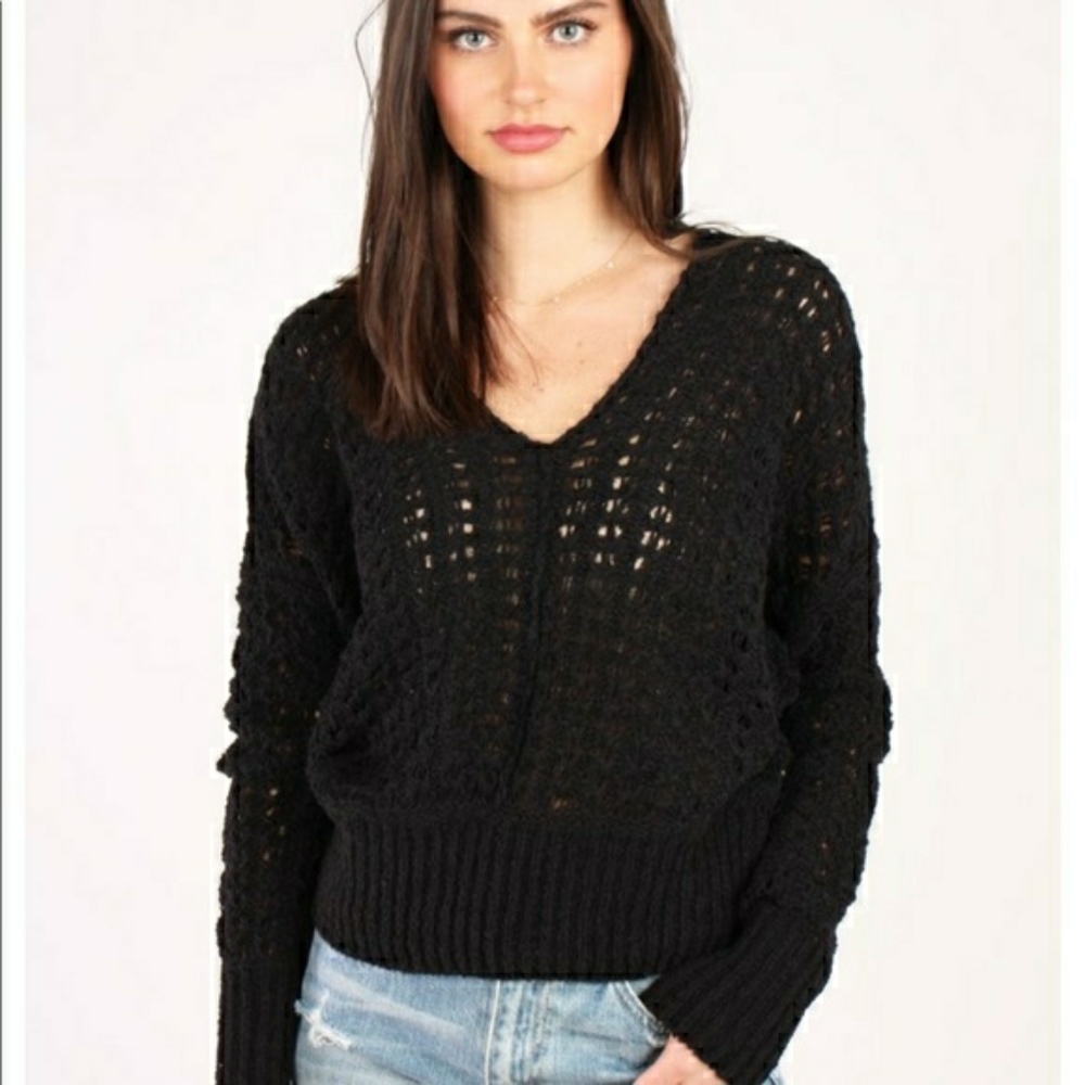 Free People // NWT black Sweater